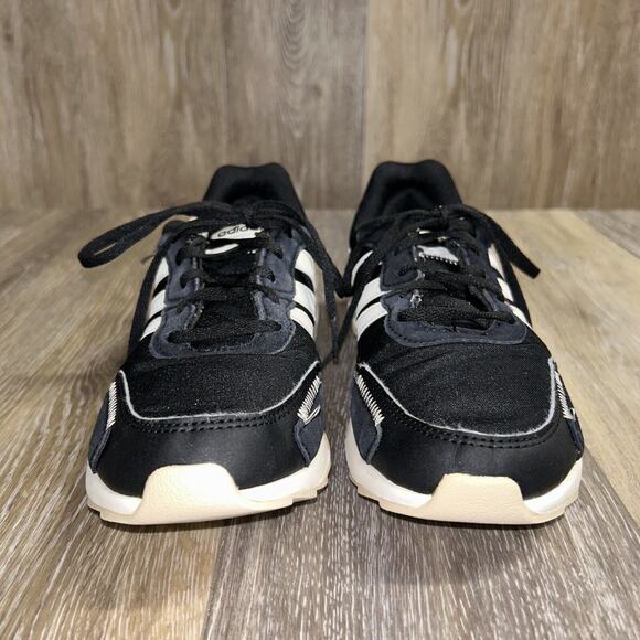 Adidas Womens US Size 7 Retrorun EH1859 Black White Running Sneaker Shoes - Picture 3 of 11